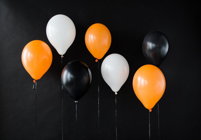 air balloons for halloween or birthday party